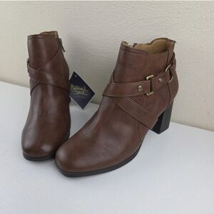 Natural Soul Womens Size 8W Coco Ankle Boots Brown Gold Buckle Side Zip Heel NWT